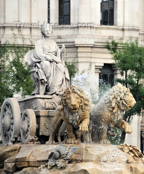 spai96: Madrid, Spain / España: Cibeles Fountain / Fuente de la Cibeles - Plaza de Cibeles, dedicated to the Phrygian goddess of fertility - photo by M.Torres - (c) Travel-Images.com - Stock Photography agency - Image Bank