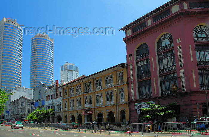 sri-lanka177: Colombo, Sri Lanka: old and new - York St. - looking South towards the  WTC and BOC skyscrapers - Sporting Times, Turf Accountants - Fort - photo by M.Torres - (c) Travel-Images.com - Stock Photography agency - Image Bank