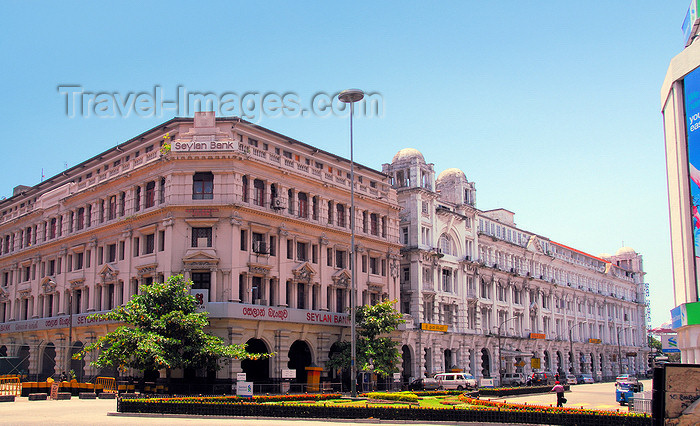 sri-lanka31: Colombo, Sri Lanka: Seylan Bank and Grand Oriental Hotel - York st., Fort - photo by M.Torres - (c) Travel-Images.com - Stock Photography agency - Image Bank