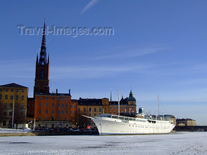 sweden154: Stockholm, Sweden: Riddarholmen and boat seen from the ice - photo by M.Bergsma - (c) Travel-Images.com - Stock Photography agency - Image Bank