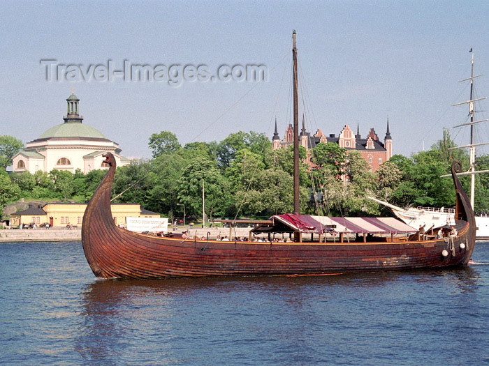 sweden36: Sweden - Stockholm: drakkar - viking ship (photo by M.Bergsma) - (c) Travel-Images.com - Stock Photography agency - Image Bank