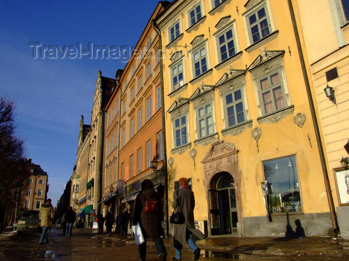 sweden64: Sweden - Stockholm: façades of the old town - Gamla Stan (photo by M.Bergsma) - (c) Travel-Images.com - Stock Photography agency - Image Bank