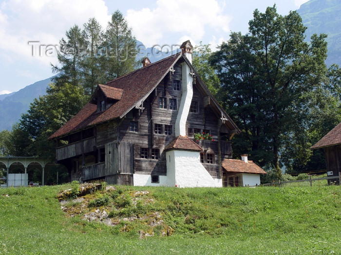 switz231: Ballenberg - open air museum: Obwalden - Unterwalden - 1600 house - photo by C.Roux - (c) Travel-Images.com - Stock Photography agency - Image Bank