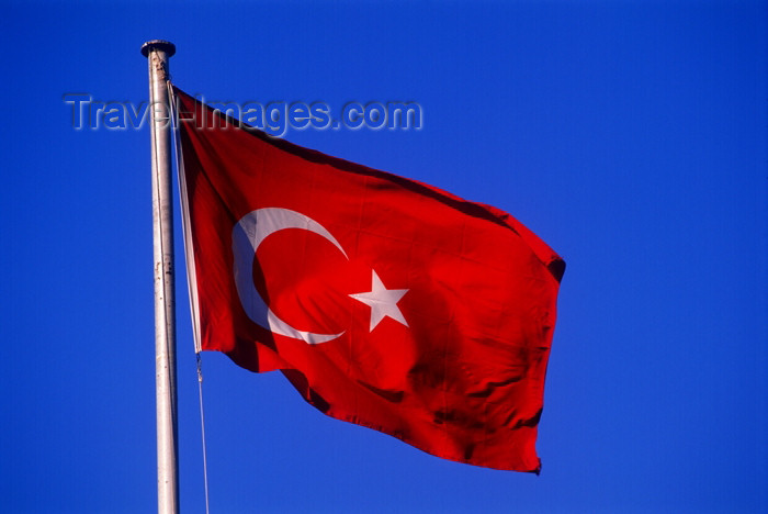 turkey258: Turkey - Ankara: Turkish flag - photo by J.Wreford - (c) Travel-Images.com - Stock Photography agency - Image Bank