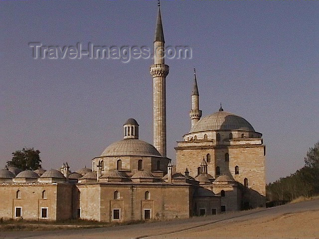 turkey26: Turkey - Edirne: Beyazit II/ Bayaceto mosque / Camii - red sandstone - photo by A.Slobodianik - (c) Travel-Images.com - Stock Photography agency - Image Bank