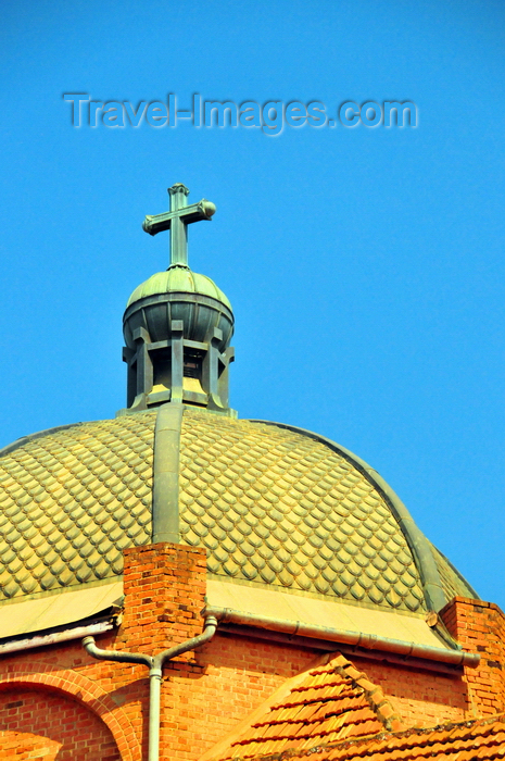 uganda104: Kampala, Uganda: dome with cross of St. Paul's Anglican Cathedral, Namirembe hill - photo by M.Torres - (c) Travel-Images.com - Stock Photography agency - Image Bank