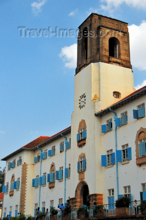 uganda111: Kampala, Uganda: central building clock tower Makerere University - colonial architecture, former University of East Africa - photo by M.Torres - (c) Travel-Images.com - Stock Photography agency - Image Bank