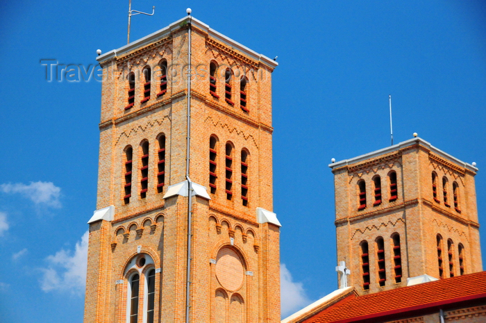 uganda92: Kampala, Uganda: bell towers of St. Mary's Catholic Cathedral, Rubaga Cathedral, Rubaga hill - Metropolitan Archdiocese of Kampala - photo by M.Torres - (c) Travel-Images.com - Stock Photography agency - Image Bank