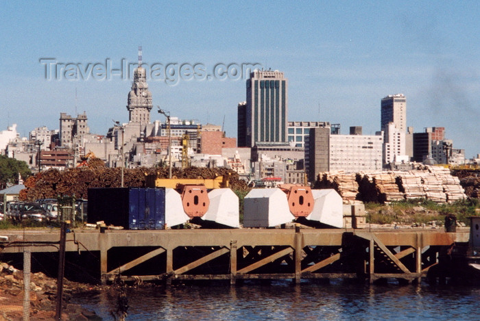 uruguay17: Uruguay - Montevideo: skyline from the harbour (photo by M.Torres) - (c) Travel-Images.com - Stock Photography agency - Image Bank