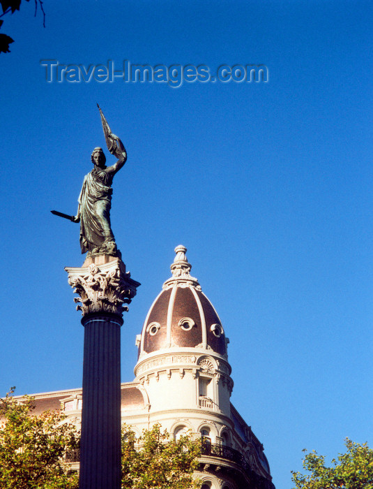 uruguay3: Uruguay - Montevideo: Liberty statue atop the Peace column - sculptor Jose Livi - Estatua de la Libertad y Columna de la Paz - Cagancha sq. - photo by M.Torres - (c) Travel-Images.com - Stock Photography agency - Image Bank