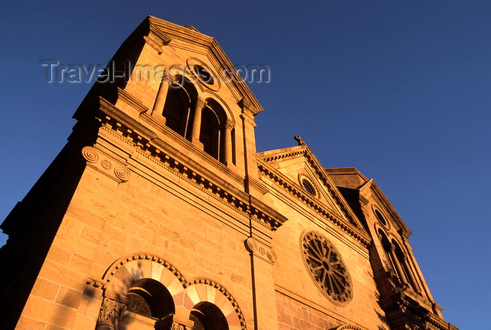 usa1576: Santa Fé, New Mexico, USA: Cathedral Basilica of St. Francis of Assisi - built in yellow limestone - designed by the French architect Antoine Mouly - start of East San Francisco Street - photo by C.Lovell - (c) Travel-Images.com - Stock Photography agency - Image Bank