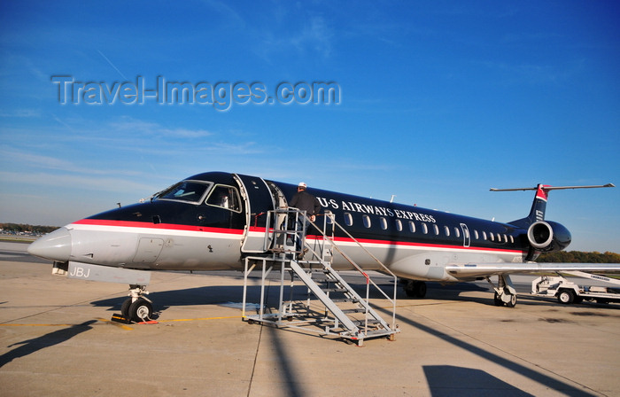 usa2198: Baltimore, Maryland, USA: Chautauqua Airlines Embraer ERJ-145LR - cn 14500812 - N257JQ - operating for US Airways Express - photo by M.Torres - (c) Travel-Images.com - Stock Photography agency - Image Bank