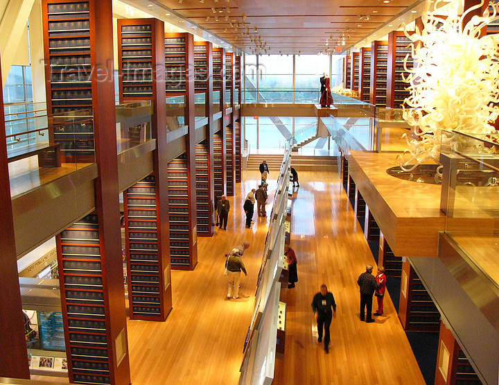 usa999: Little Rock (Arkansas): interior of the Clinton Library - William J Clinton Presidential Center and Park - architect James Polshek - photo by G.Frysinger - (c) Travel-Images.com - Stock Photography agency - Image Bank