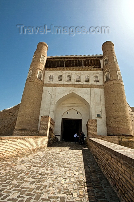 uzbekistan10: The Ark, Bukhara, Uzbekistan - photo by A.Beaton  - (c) Travel-Images.com - Stock Photography agency - Image Bank