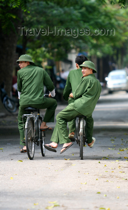 vietnam86: Hanoi - Vietnam - uniform of the Vietnamese Army - soldiers on bikes - photo by Tran Thai - (c) Travel-Images.com - Stock Photography agency - Image Bank
