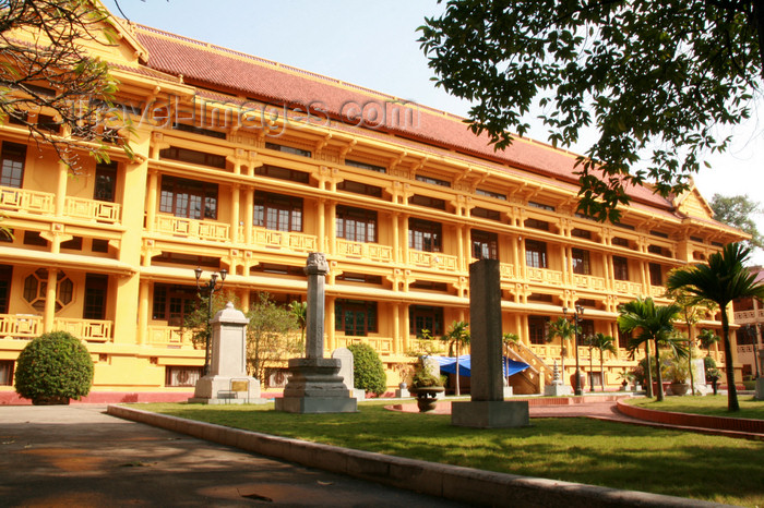 vietnam91: Hanoi - Vietnam - National History Museum - French colonial architecture - photo by Tran Thai - (c) Travel-Images.com - Stock Photography agency - Image Bank