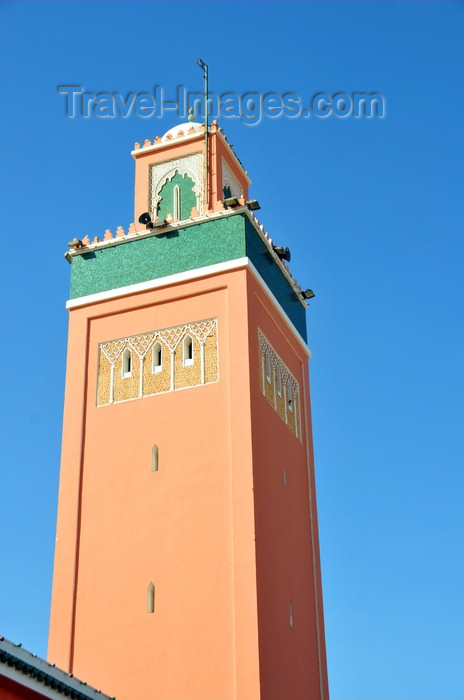 western-sahara90: Laâyoune / El Aaiun, Saguia el-Hamra, Western Sahara: minaret of Moulay Abdel Aziz Great Mosque - photo by M.Torres - (c) Travel-Images.com - Stock Photography agency - Image Bank