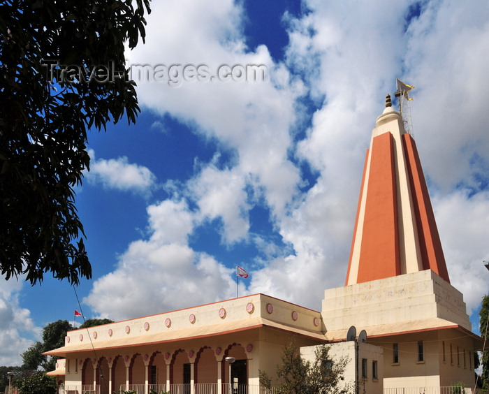 zambia30: Lusaka, Zambia: Hindu Temple - Mandir dedicated to Lord Radha Krishna - Independence Avenue - photo by M.Torres - (c) Travel-Images.com - Stock Photography agency - Image Bank