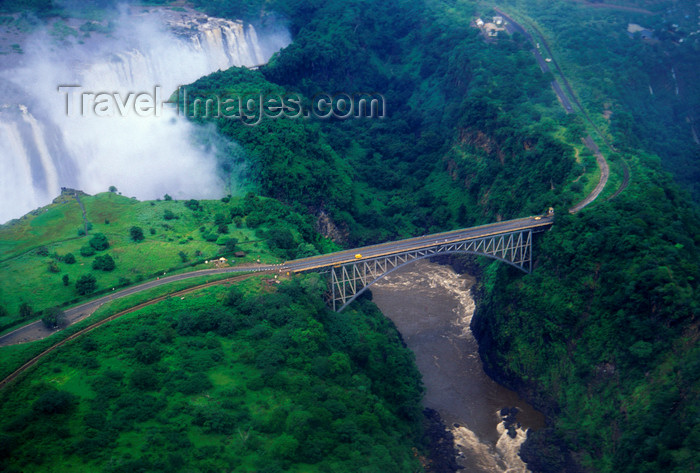 zimbabwe18: Zimbabwe - Matabeleland North province:  Zambesi Bridge, river and Victoria Falls - from the air - photo by D.Forman - (c) Travel-Images.com - Stock Photography agency - Image Bank
