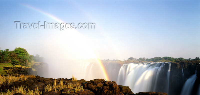 zimbabwe3: DZimbabwe - Victoria Falls - Mosi-oa-tunya: rainbow - photo by W.Allgöwer - (c) Travel-Images.com - Stock Photography agency - Image Bank