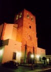 Olivena: igreja de Santa Maria do Castelo - vista nocturns / St Mary's church - at night - photo by M.Durruti