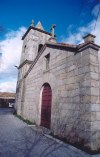 Portugal - Vale da Mula (concelho de Almeida): igreja de granito / granite church - photo by M.Durruti