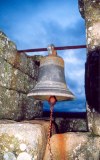 Sortelha (concelho do Sabugal): sino no campanrio / bell in the campanile - photo by M.Durruti