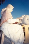 Portugal - Peniche: rendilheira - rendas de Bilros - photo by M.Durruti