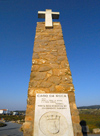 Portugal - Cape Roca / Cabo da Roca (Concelho de Sintra): obelisk marking the start of Europe - obelisco - onde a Europa comea - photo by M.Durruti