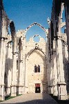 Lisboa: nas ruinas do Convento do Carmo - Museu Arqueolgico do Carmo - photo by M.Durruti