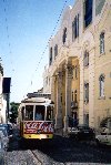 Portugal - Lisboa: o elctrico / bonde n 28 em frente  Voz do Operrio / Lisbon: the tram at Voz do Operrio - photo by M.Durruti