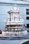 Portugal - Setbal: Sapal fountain - Tefilo Braga square / Chafariz do Sapal - praa Tefilo Braga - photo by M.Durruti