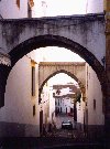 Portugal - Alentejo - vora: arches (arcadas) - photo by M.Durruti