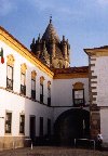 Portugal - Alentejo - vora:  sombra da Catedral (torre-lanterna) / a biblioteca pblica - photo by M.Durruti