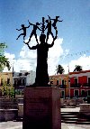 Puerto Rico - San Juan: sillouetta de Eugenio Maria de Hostos (photo by M.Torres)