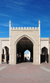 Doha / Ad Dawhah, Qatar: arch with crenulation at the entrance to Souq Al Najada - Ali Bin Abdullah St - photo by M.Torres