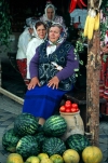 Russia - Krasnodar: peasant women selling watermelons (photo by Vladimir Sidoropolev)