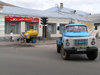 Russia - Suzdal: street scene - Zil-130 truck and kvas tank - Zavod Imeni Likhacheva - photo by J.Kaman