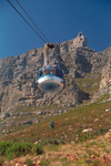South Africa - Cape Town: the Cable car takes visitors to the summit of Table mountain (photo by R.Eime)