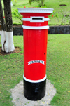 Santana, Cantagalo district, So Tom and Prcipe / STP: old Portuguese red post-box / velho marco de correio dos CTT - photo by M.Torres