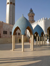 Sngal - Touba - Grande Mosque - dmes bleus - photographie par G.Frysinger