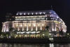 Singapore: Singapore River - Fullerton hotel - nocturnal (photo by Luca dal Bo)