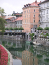 Slovenia - Ljubljana: Ljubljanica river view - photo by R.Wallace