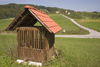 well near wine road to tourist farm near Smarje pri Jelsah, Slovenia - photo by I.Middleton