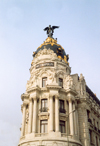 Spain / Espaa - Madrid: Metropolis building - architects Jules & Raymond Fvrier - corner of Calle de Alcal and Gran Via - statue of a winged Goddess Victoria - Edificio Metropolis - photo by M.Torres