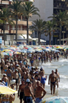 Spain / Espaa - Torrevieja: densely populated beach - crowded beach on the Costa BLanca - Strand (photo by W.Schmidt)