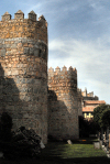 Spain / Espaa - vila: city walls - towers - murallas - ramparts (photo by M.Torres)
