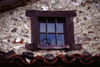Spain - Cantabria - Potes - window - photo by F.Rigaud