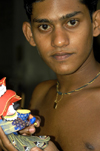 Sri Lanka: young artist - photo by B.Cain