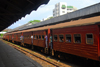 Colombo, Sri Lanka: train and platform - Colombo Fort Railway Station - photo by M.Torres